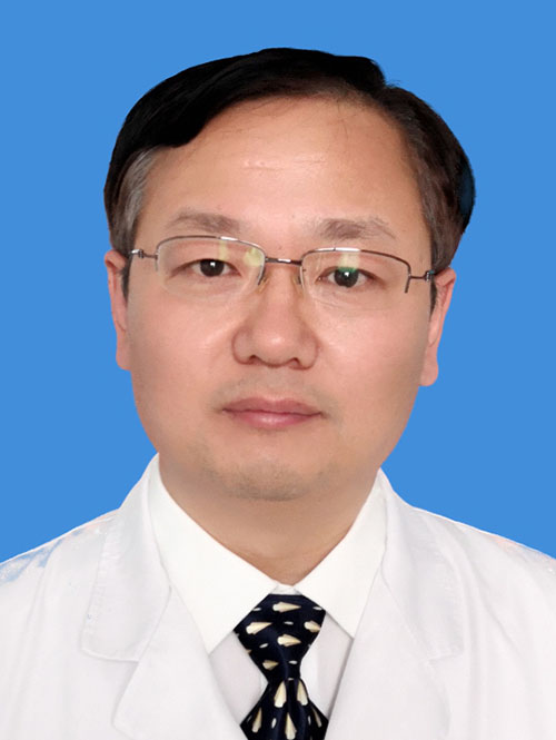 屈 彬